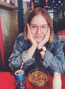 Caitlin Hill, TheHill88 – A Journey Through YouTube Stardom – UTube Bio